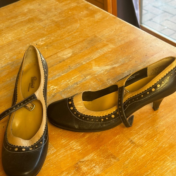 Shoes - Picture 3 of 3